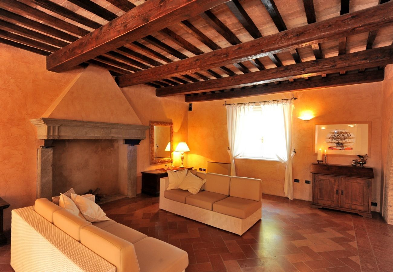 Villa Storica is a luxurious dreamvilla with private pool and vineyard in Le Marche, Italy