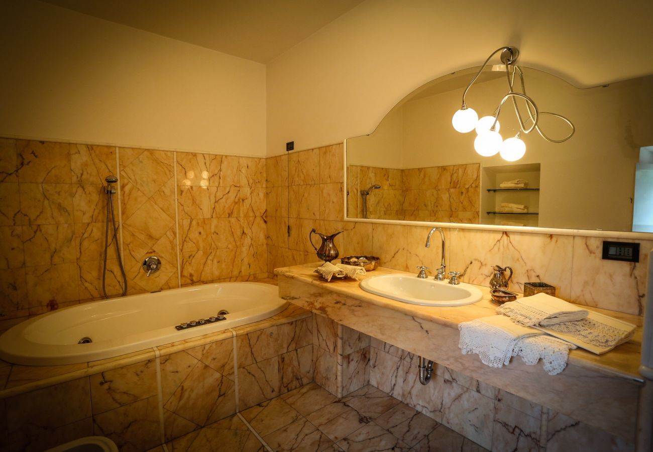 Villa Storica is a luxurious dreamvilla with private pool and vineyard in Le Marche, Italy