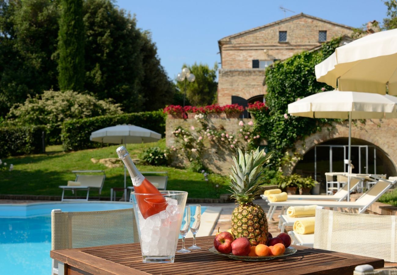 Villa Storica is a luxurious dreamvilla with private pool and vineyard in Le Marche, Italy