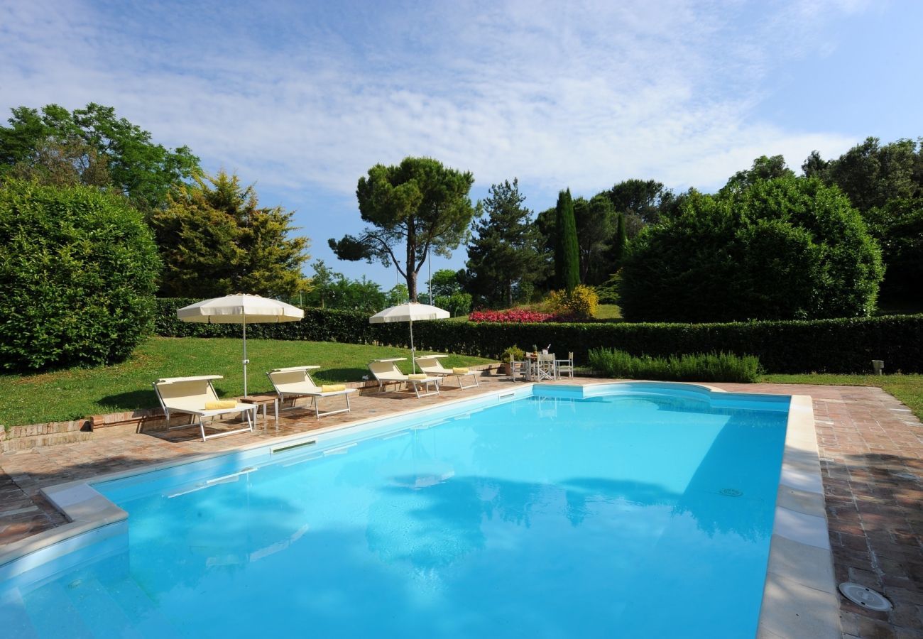 Villa Storica is a luxurious dreamvilla with private pool and vineyard in Le Marche, Italy