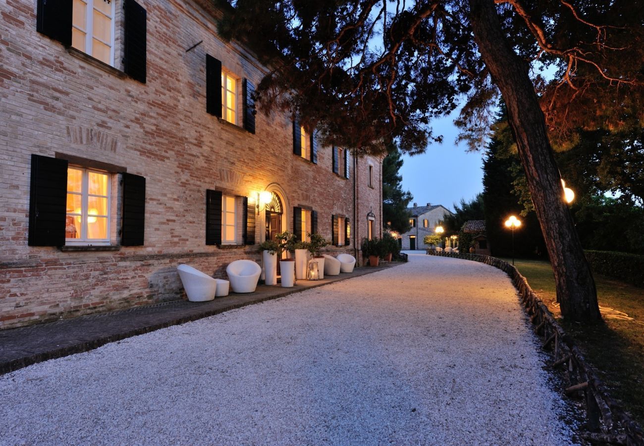 Villa Storica is a luxurious dreamvilla with private pool and vineyard in Le Marche, Italy