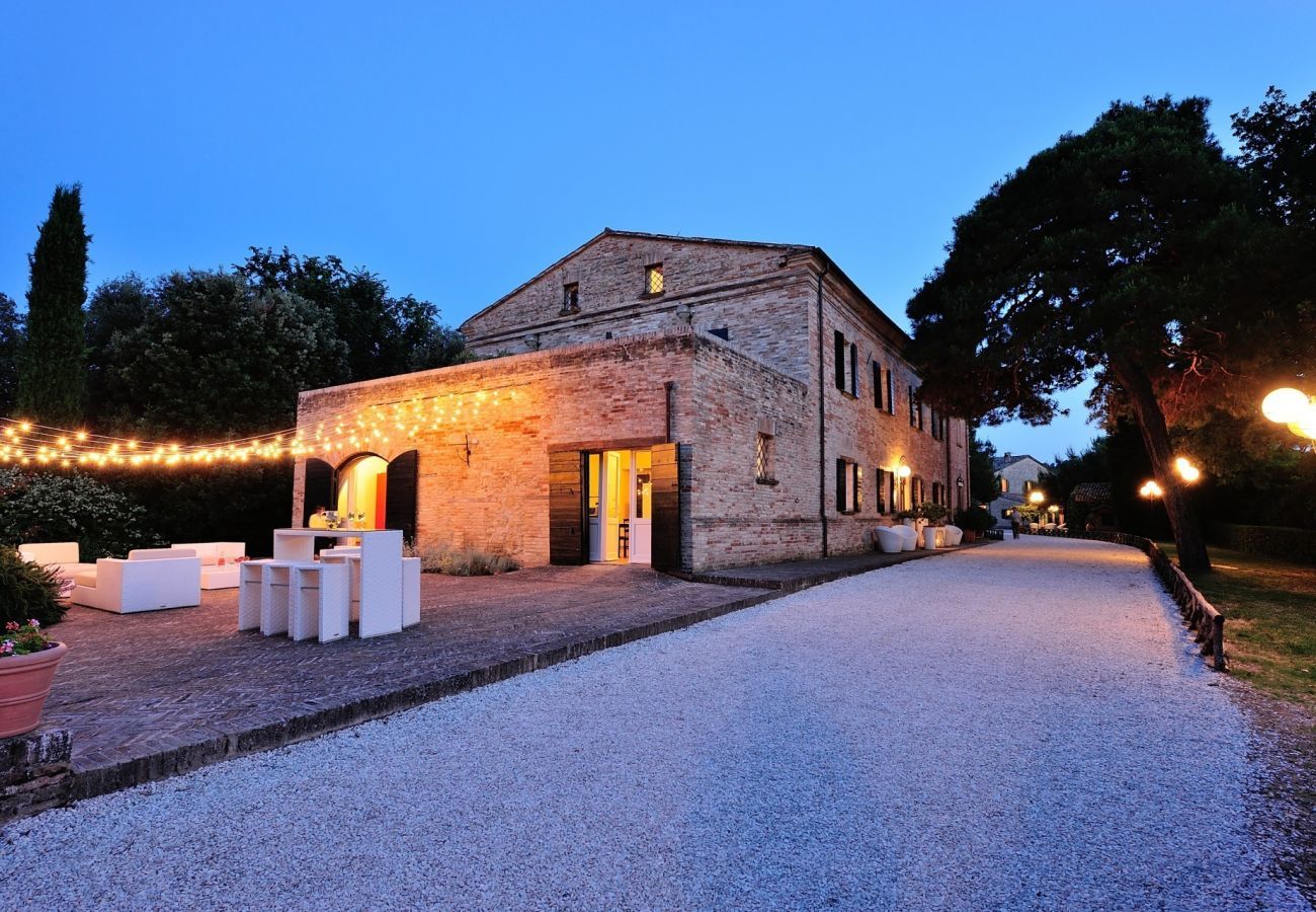 Villa Storica is a luxurious dreamvilla with private pool and vineyard in Le Marche, Italy