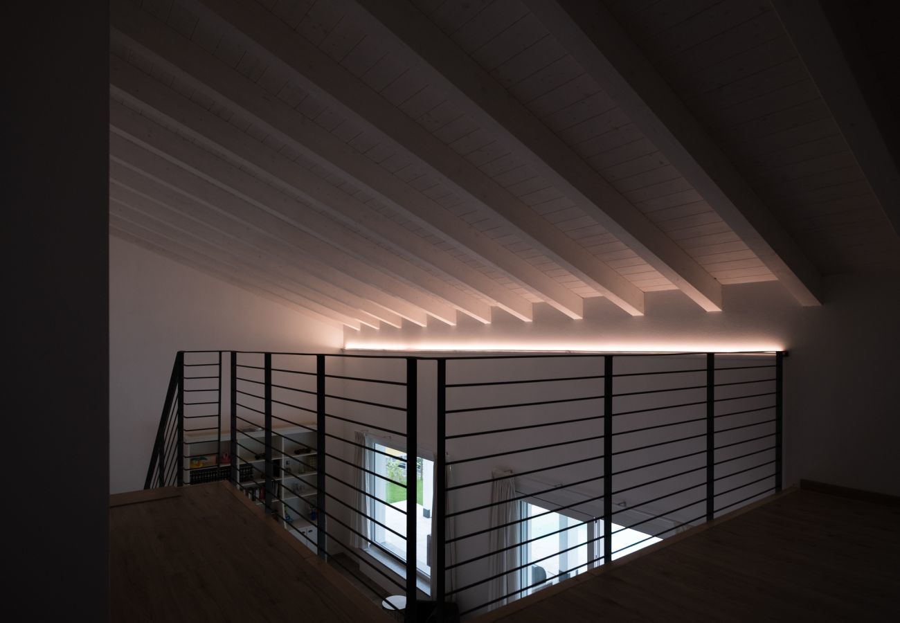 Casa Piani is a modern villa with lots of space and tranquility. With private pool, in the greenery of Plodio, Ligurië