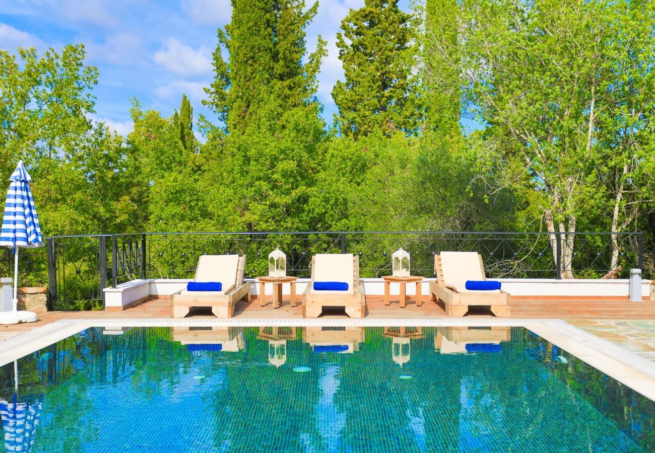 Villa Anthousa | A detached villa with private pool on Corfu, Greece