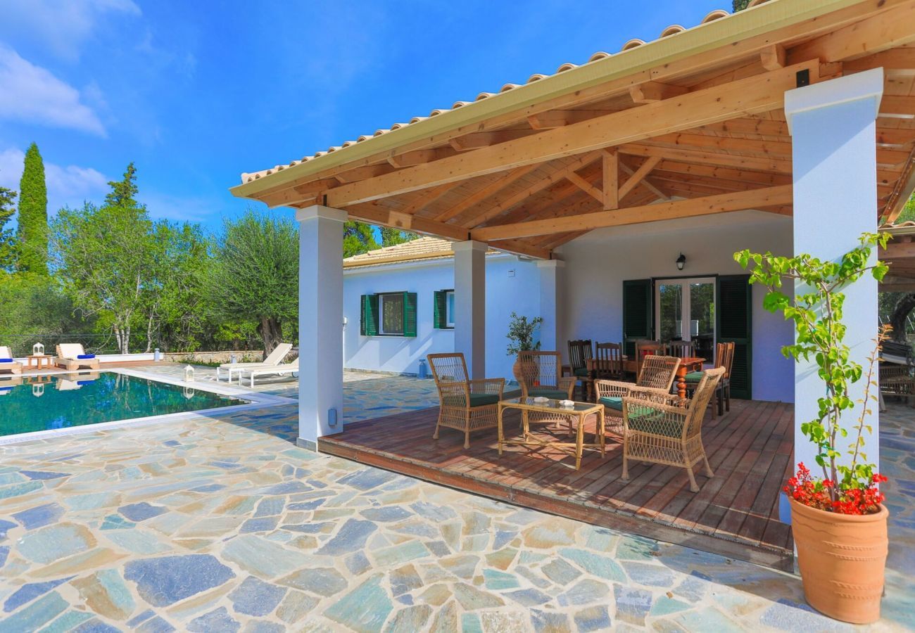Villa Anthousa | A detached villa with private pool on Corfu, Greece