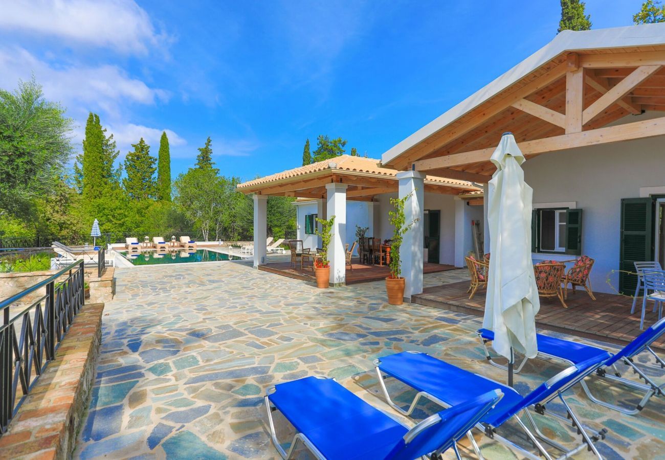 Villa Anthousa | A detached villa with private pool on Corfu, Greece