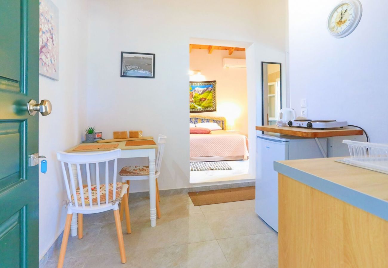 Villa Anthousa | A detached villa with private pool on Corfu, Greece