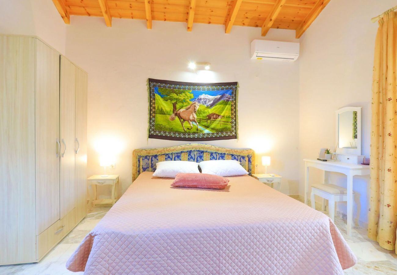 Villa Anthousa | A detached villa with private pool on Corfu, Greece