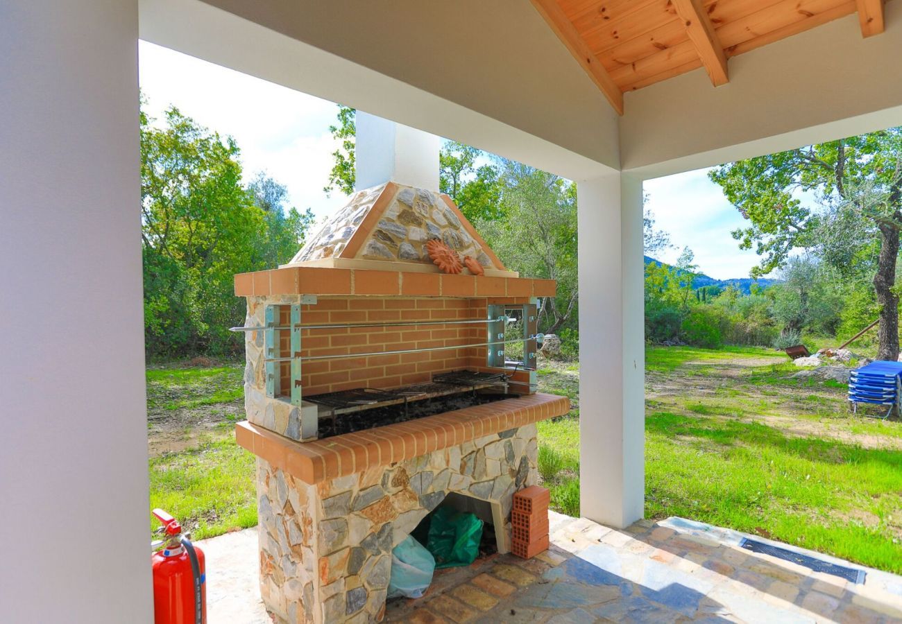 Villa Anthousa | A detached villa with private pool on Corfu, Greece