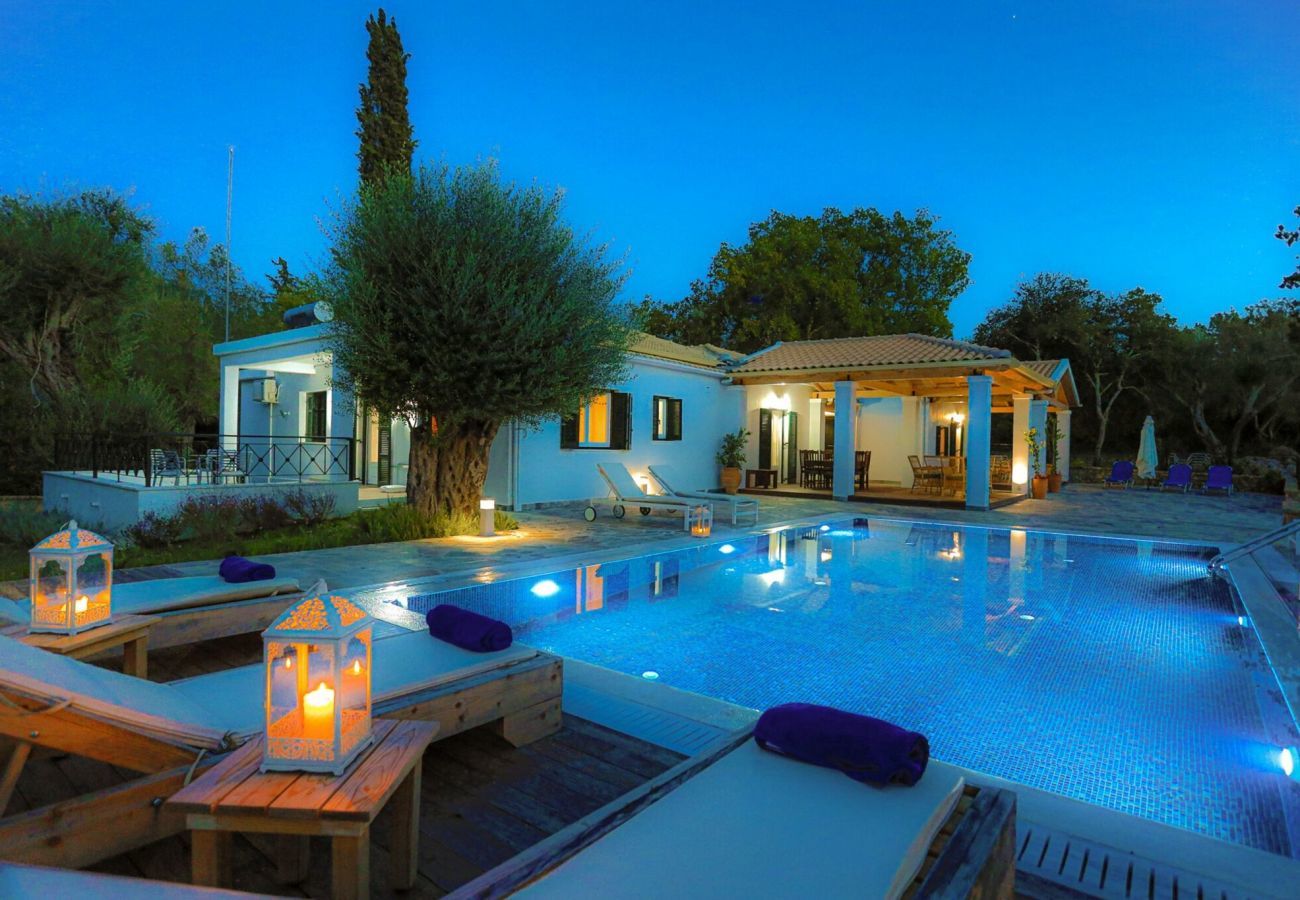 Villa Anthousa | A detached villa with private pool on Corfu, Greece