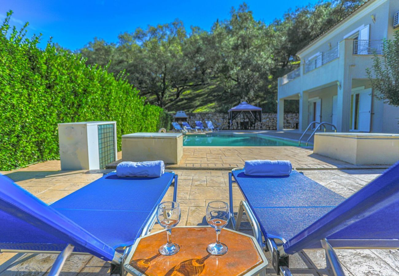  Villa Aphrodite | A detached villa with private pool on Corfu, Greece