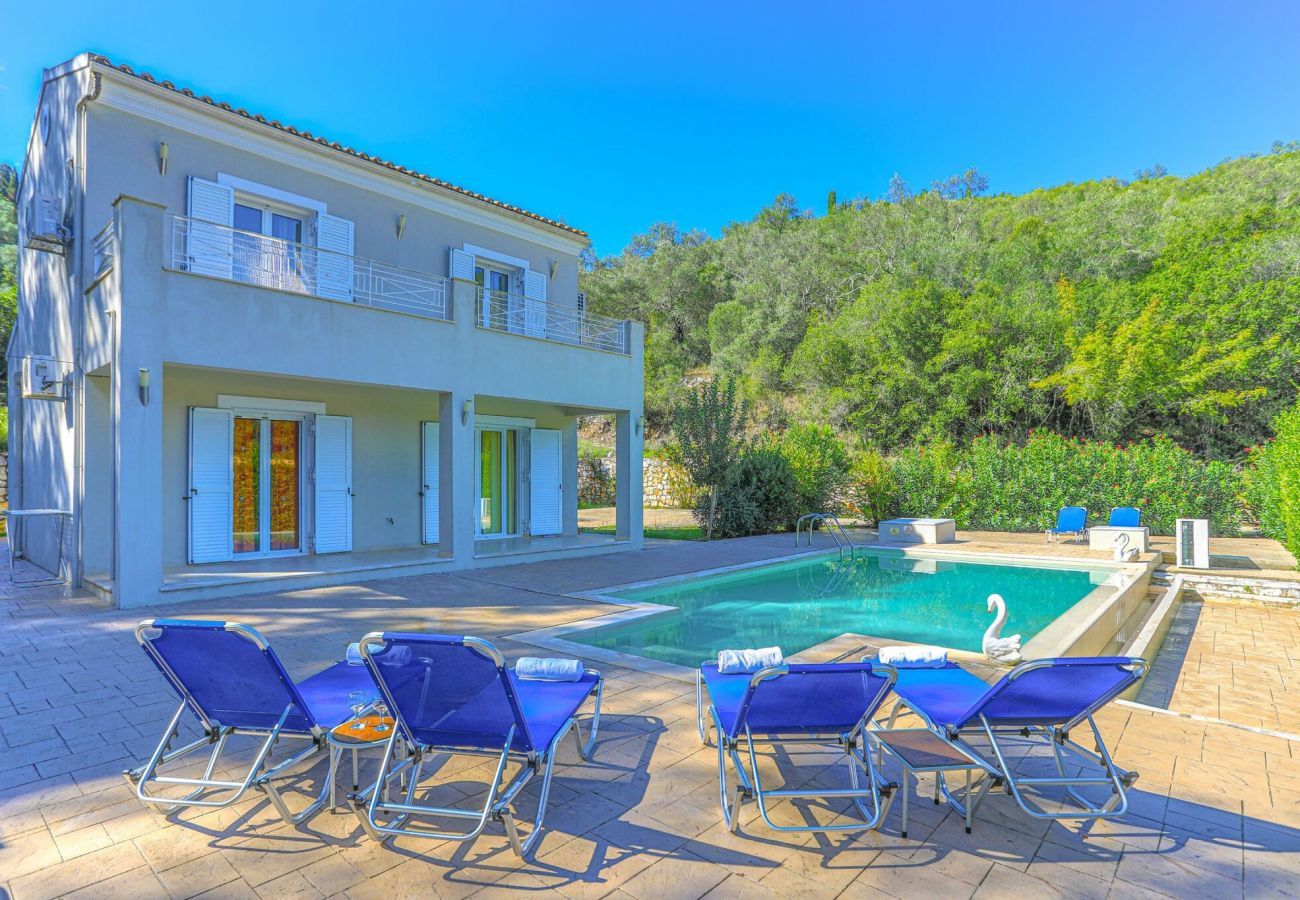  Villa Aphrodite | A detached villa with private pool on Corfu, Greece