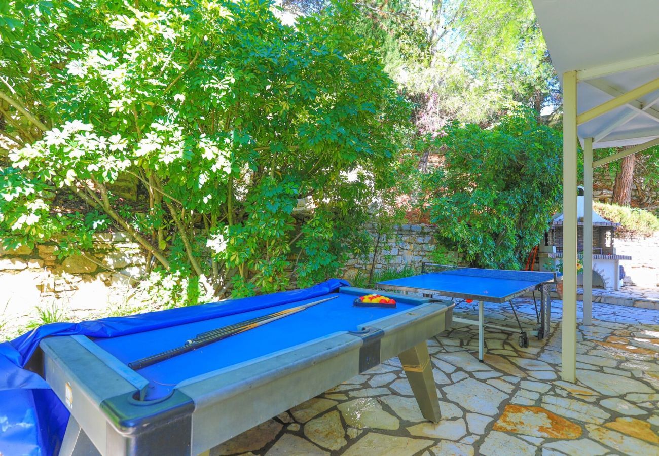 Villa Artemis | A detached villa with private pool on Corfu, Greece