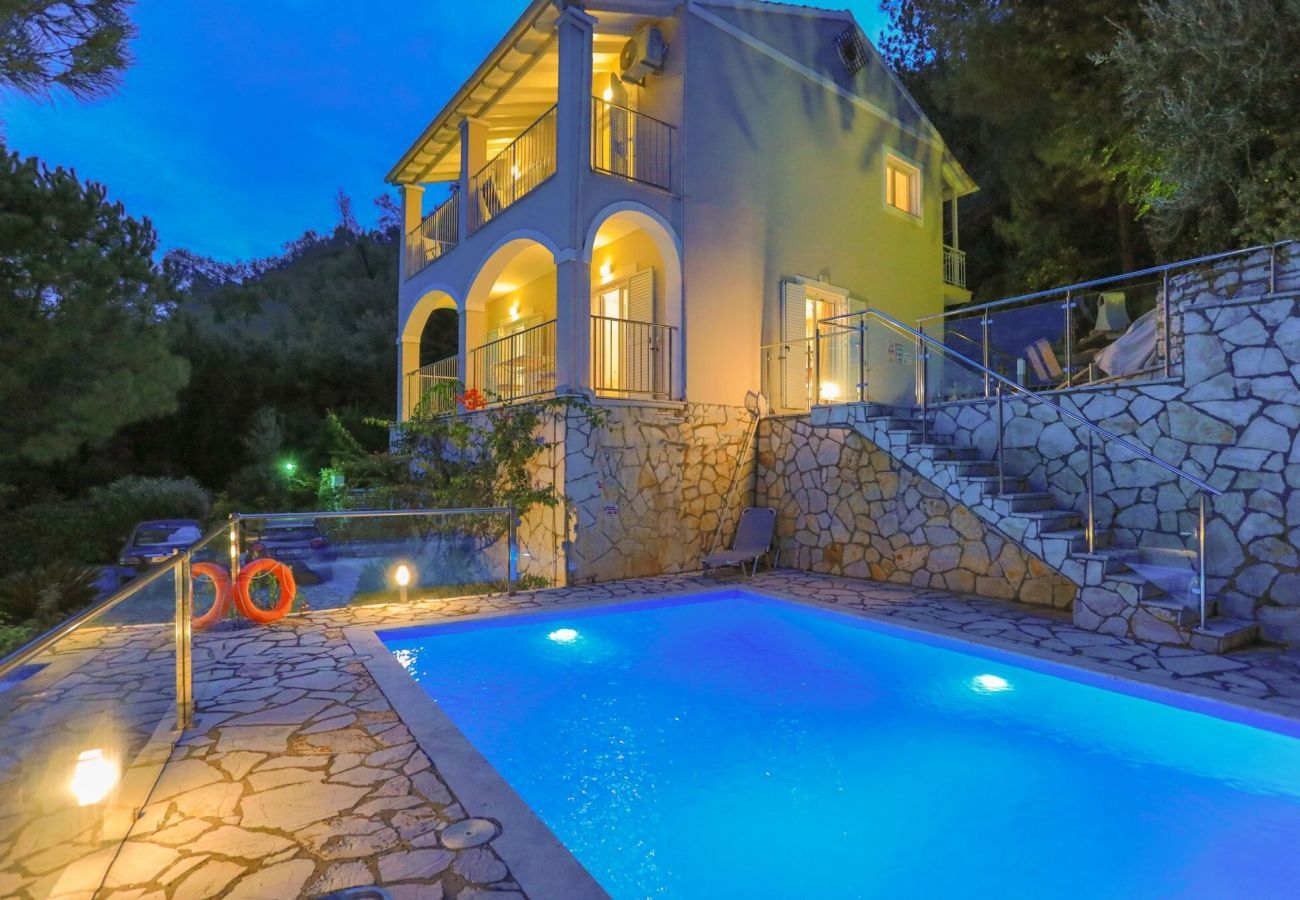 Villa Artemis | A detached villa with private pool on Corfu, Greece