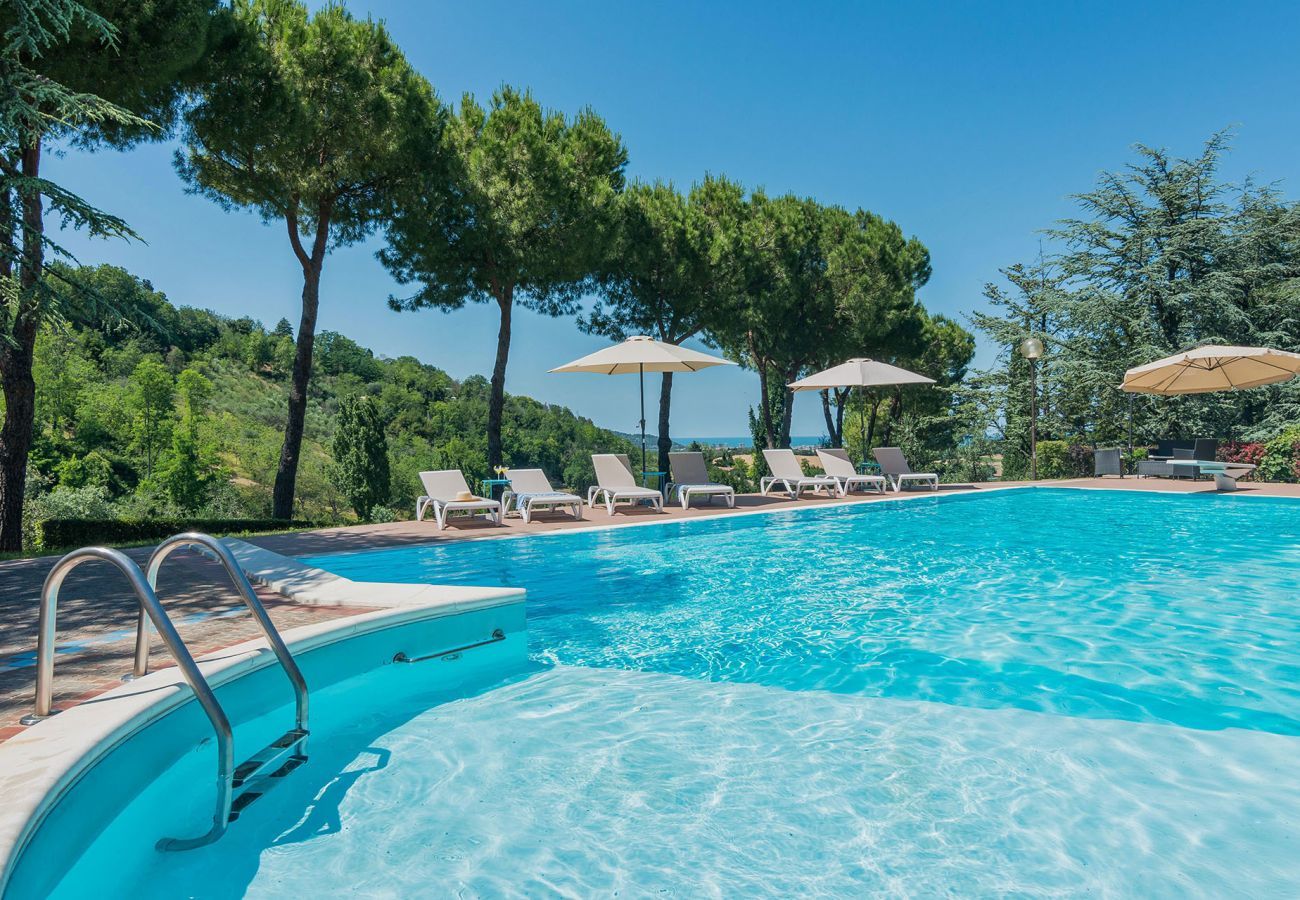 Villa Sofia is a detached villa secluded by nature with private pool and seaviews in Pesaro, Le Marche