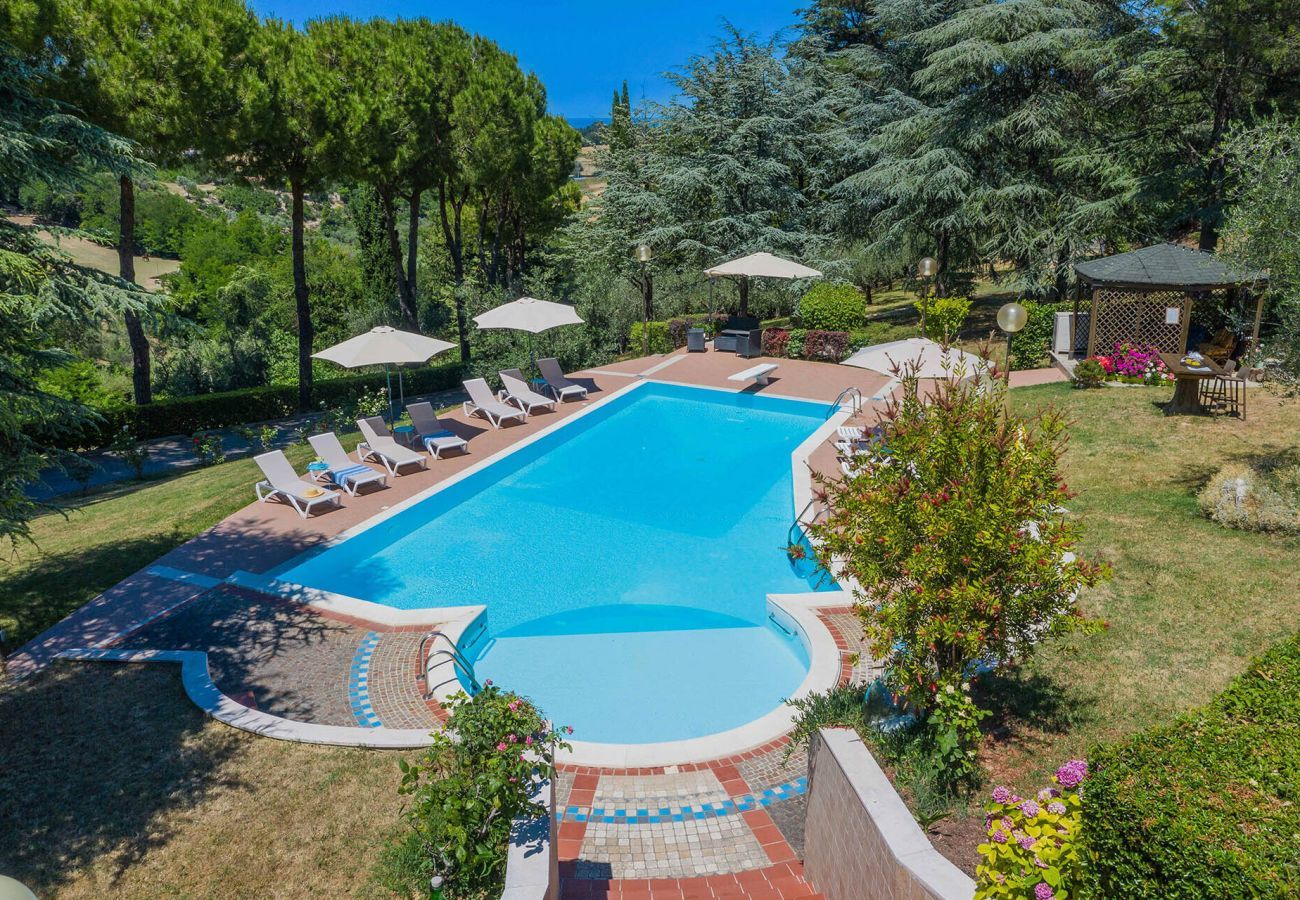 Villa Sofia is a detached villa secluded by nature with private pool and seaviews in Pesaro, Le Marche