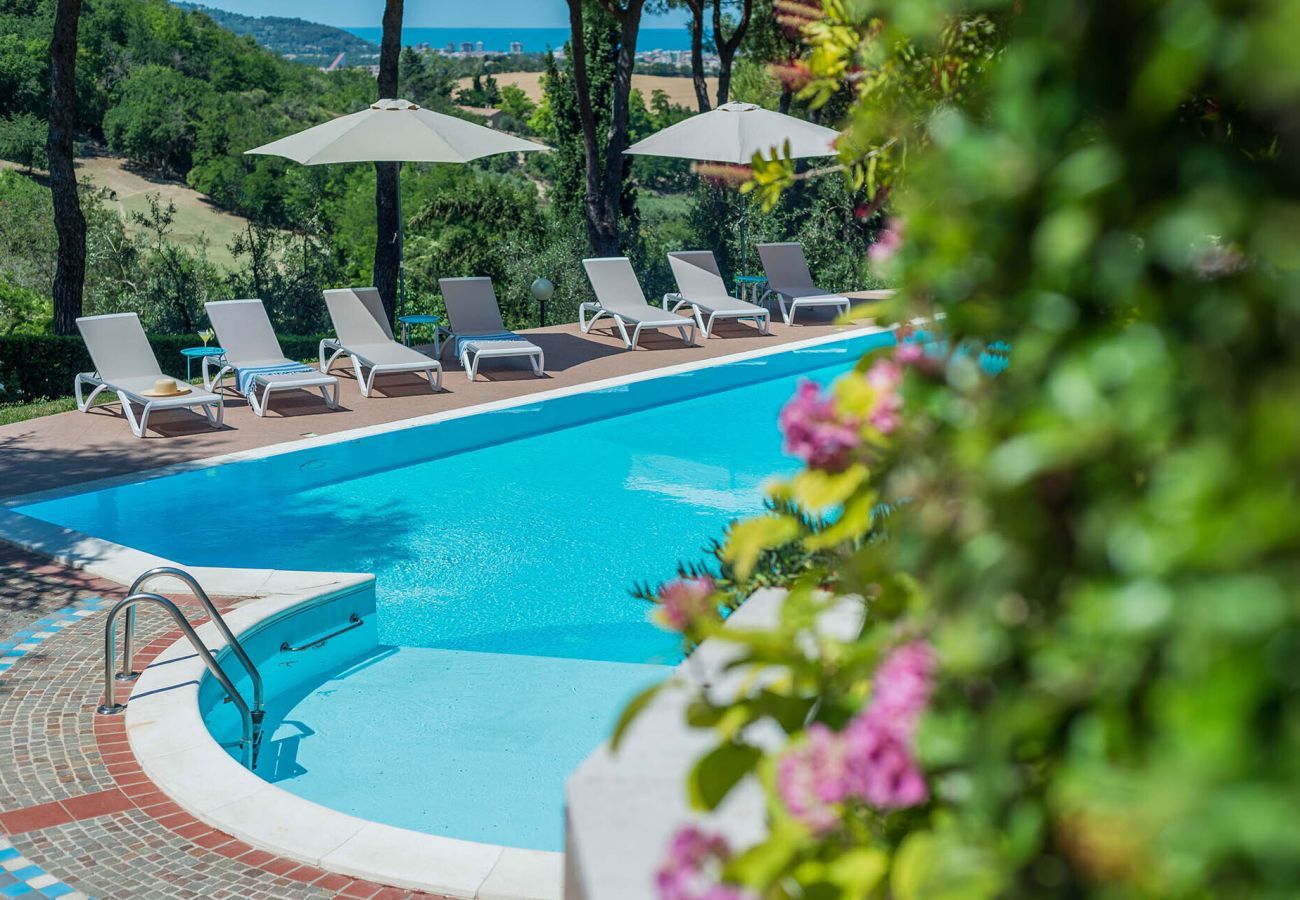 Villa Sofia is a detached villa secluded by nature with private pool and seaviews in Pesaro, Le Marche