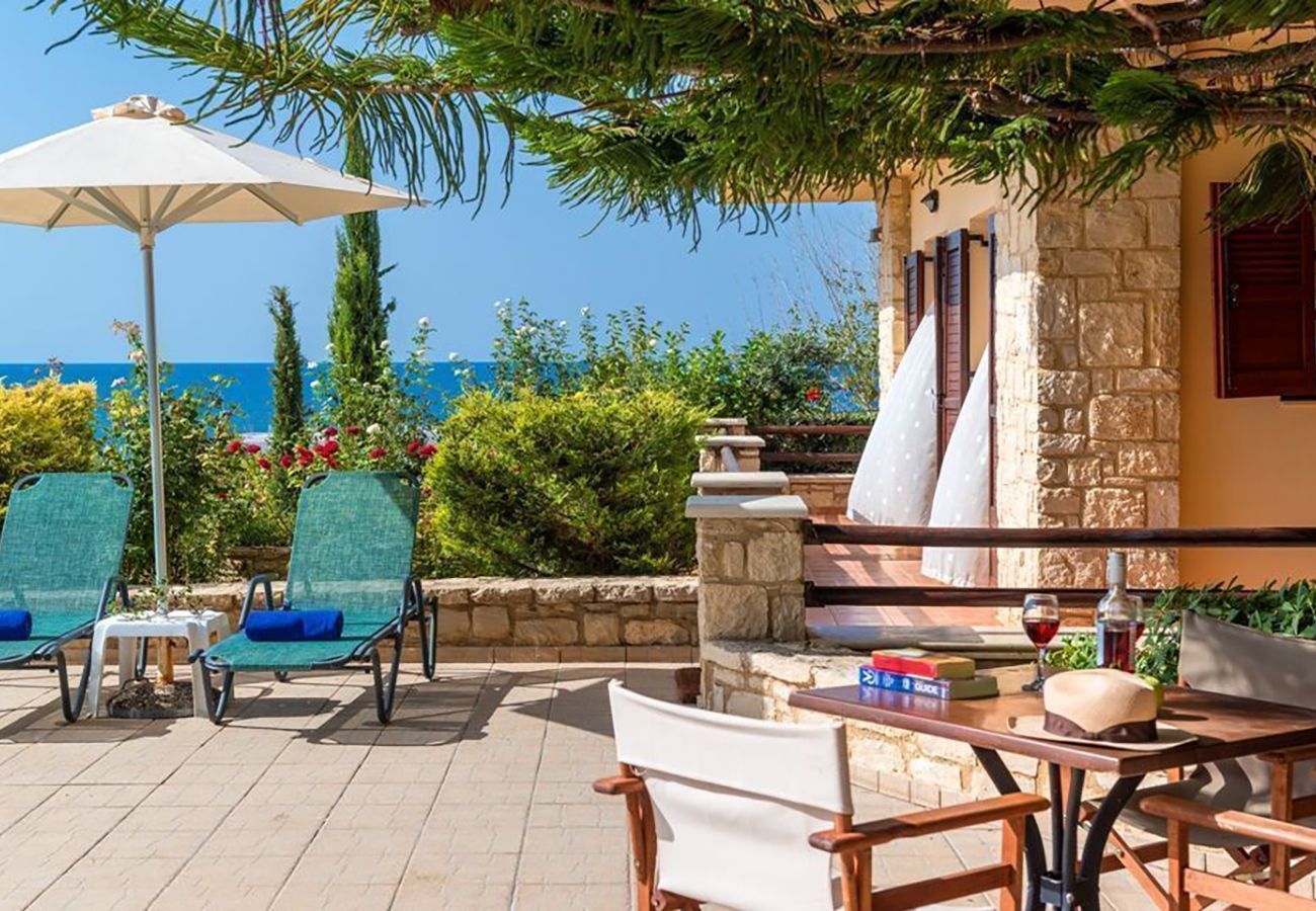 Villa Reena | A detached villa with private pool on Crete, Greece