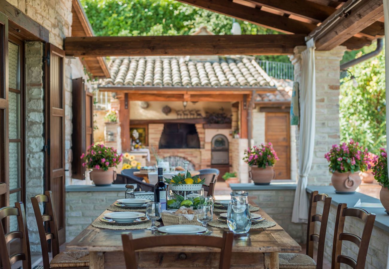 Villa Chiara is a detached villa with amazing views and private pool in Acqualagna, Le Marche