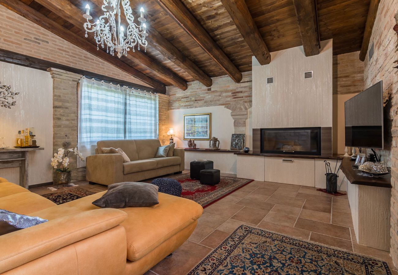 Villa Chiara is a detached villa with amazing views and private pool in Acqualagna, Le Marche