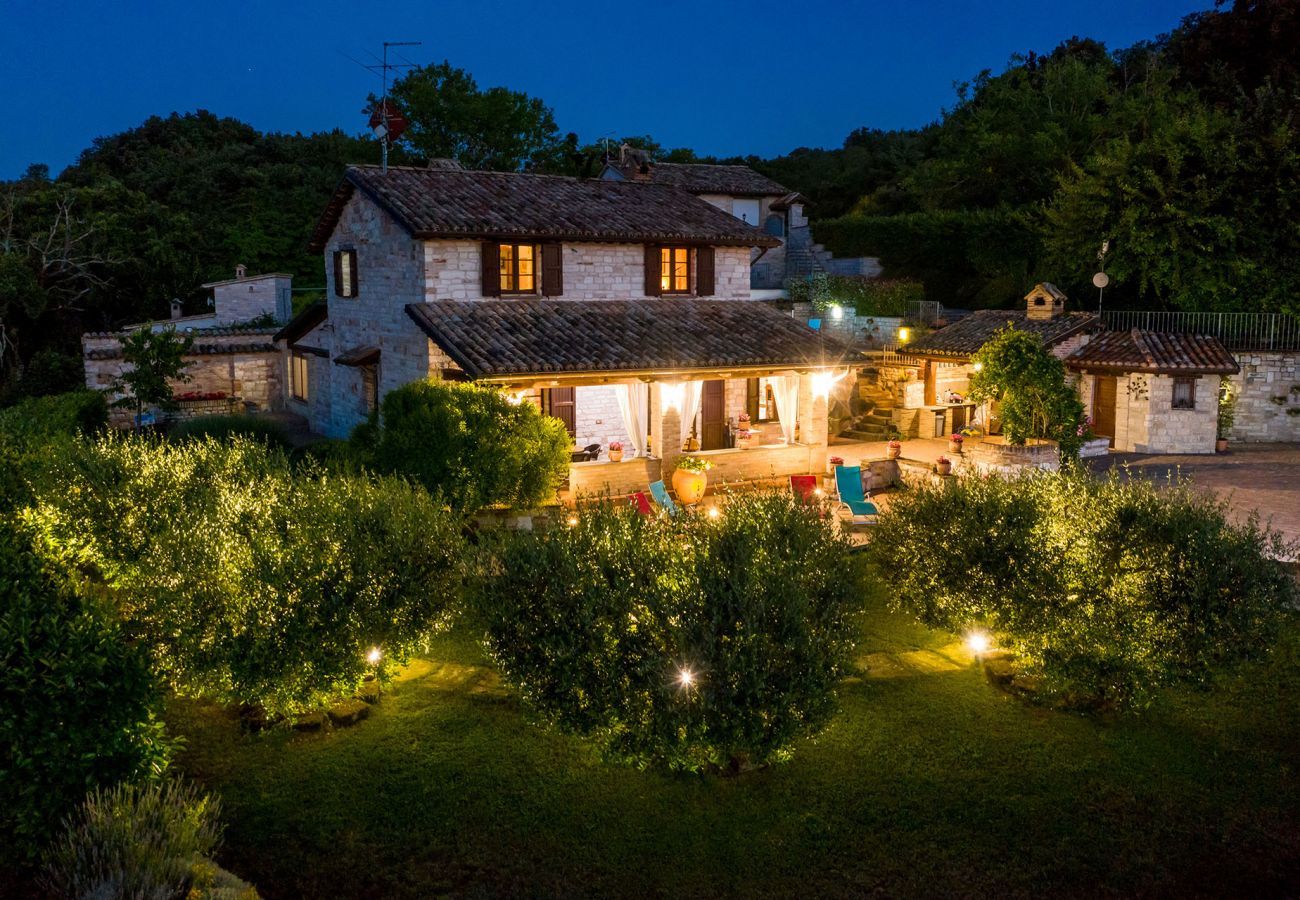 Villa in Acqualagna - Villa Chiara
