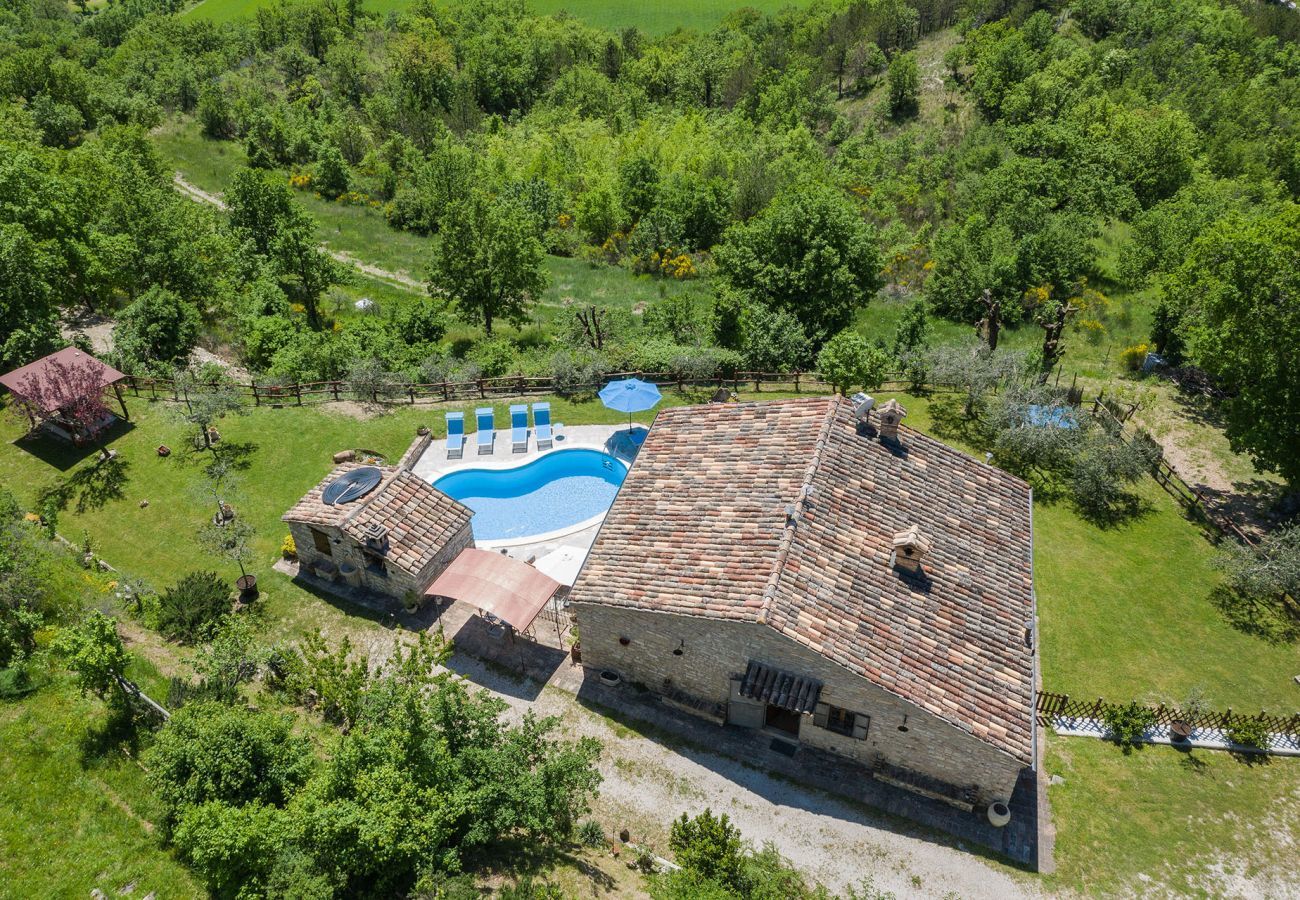 Villa in Acqualagna - Villa Giulia