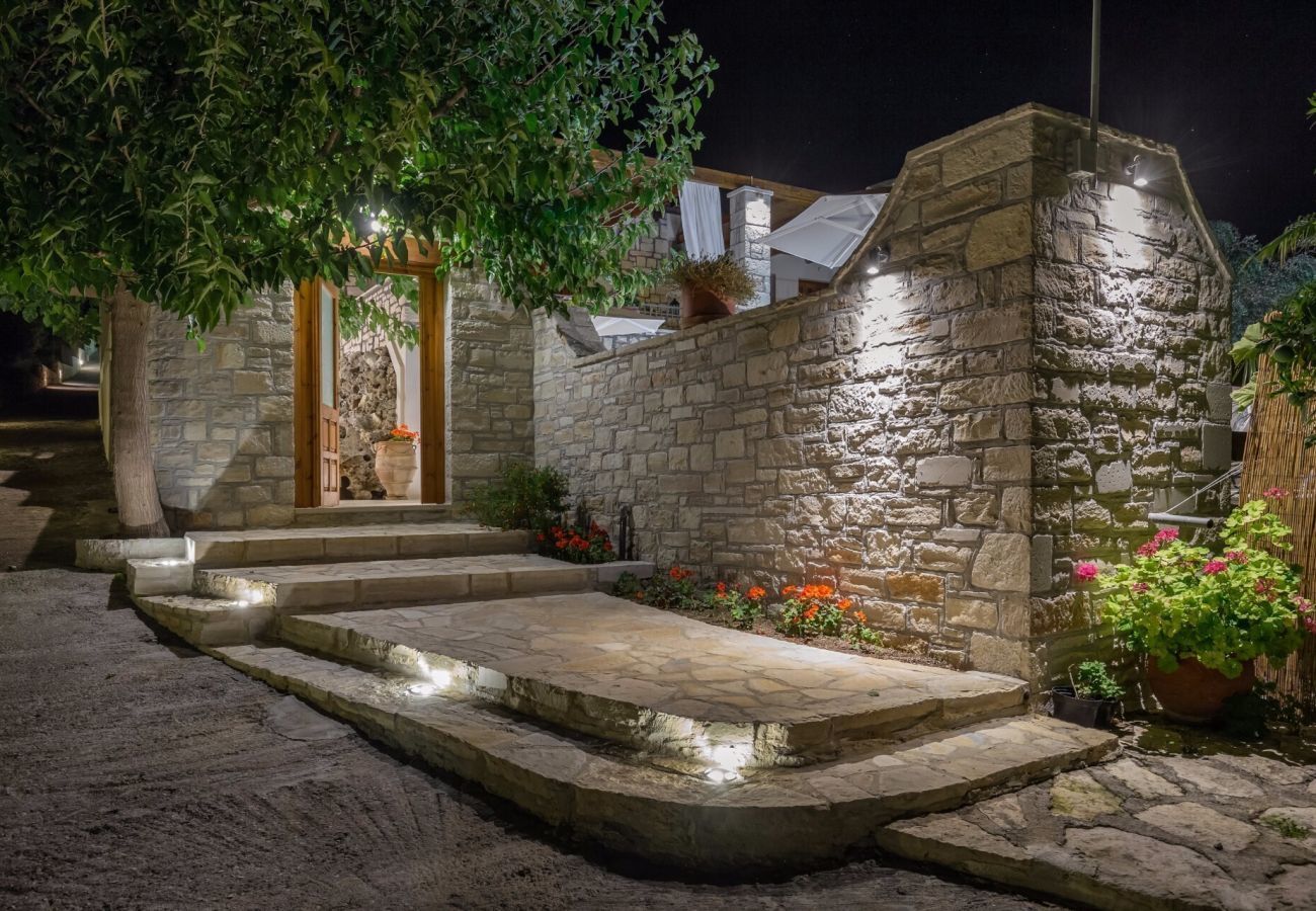 Villa Pelagia | A detached villa with private pool on Crete, Greece