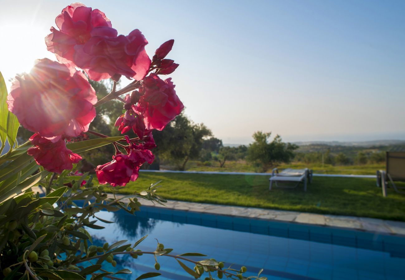  Villa Kyria | A detached villa with private pool on Crete, Greece