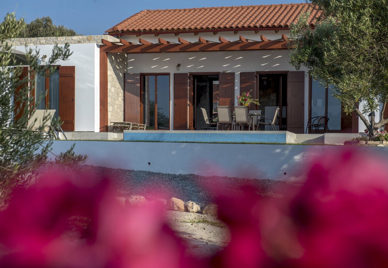  Villa Kyria | A detached villa with private pool on Crete, Greece