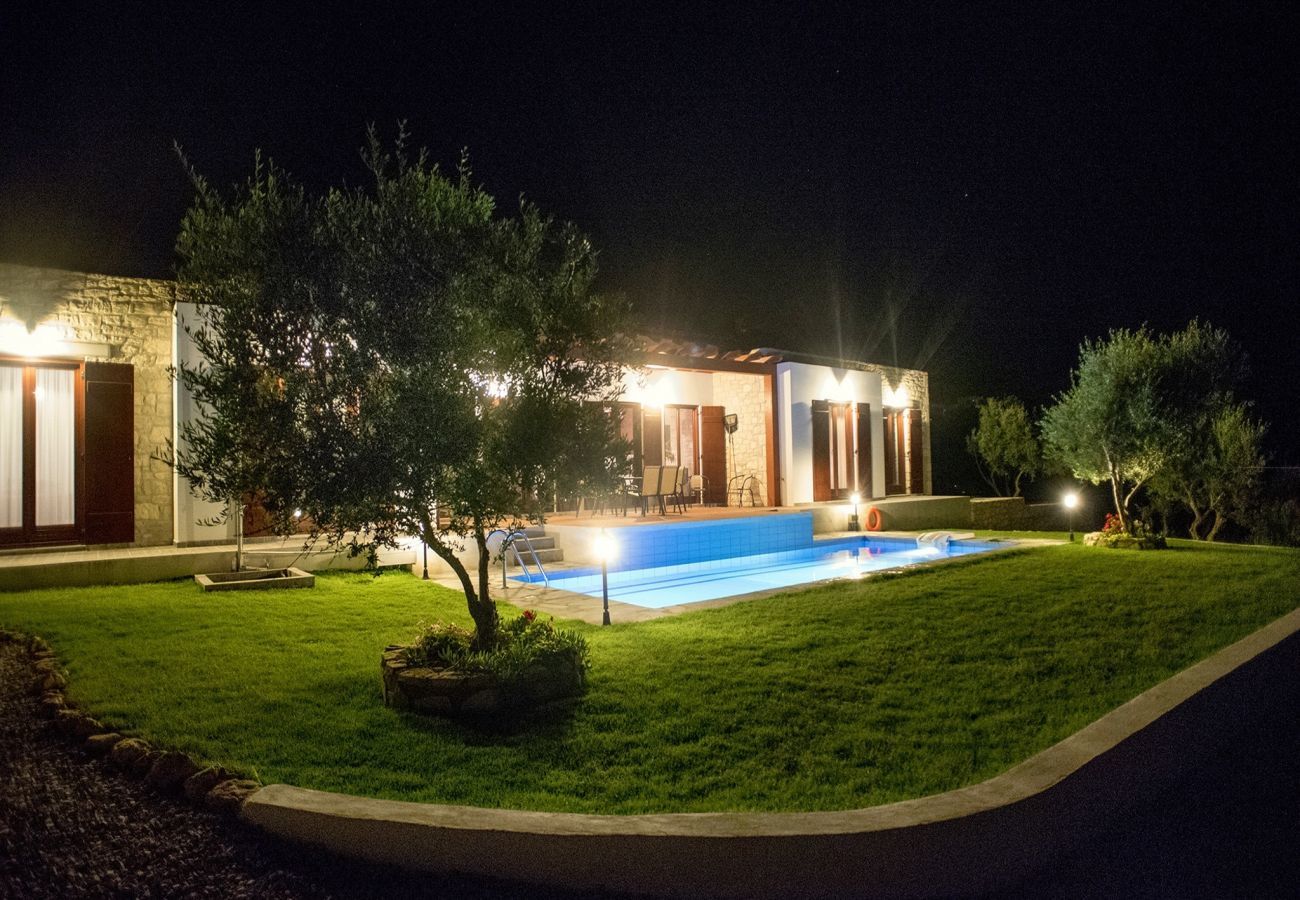  Villa Kyria | A detached villa with private pool on Crete, Greece