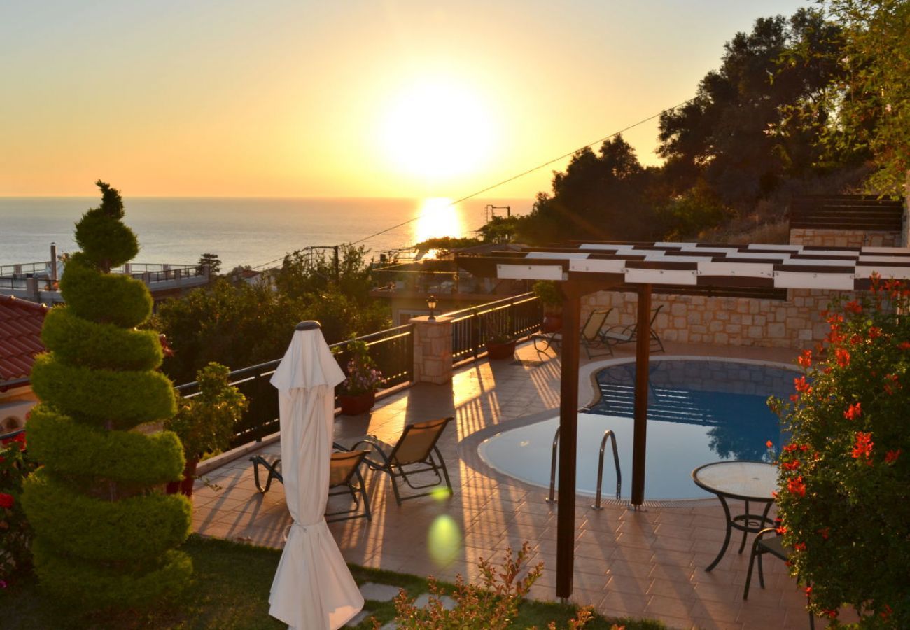  Villa Klio | A detached villa with private pool and seaview on Crete, Greece
