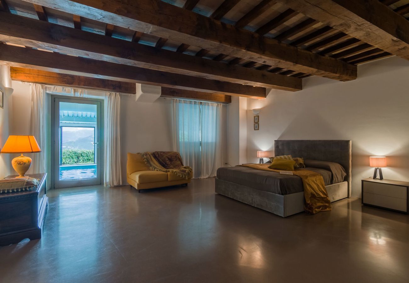 Villa Ilaria is a lovely holiday home with heated private pool and panoramic views in the nature of Cagli, Le Marche