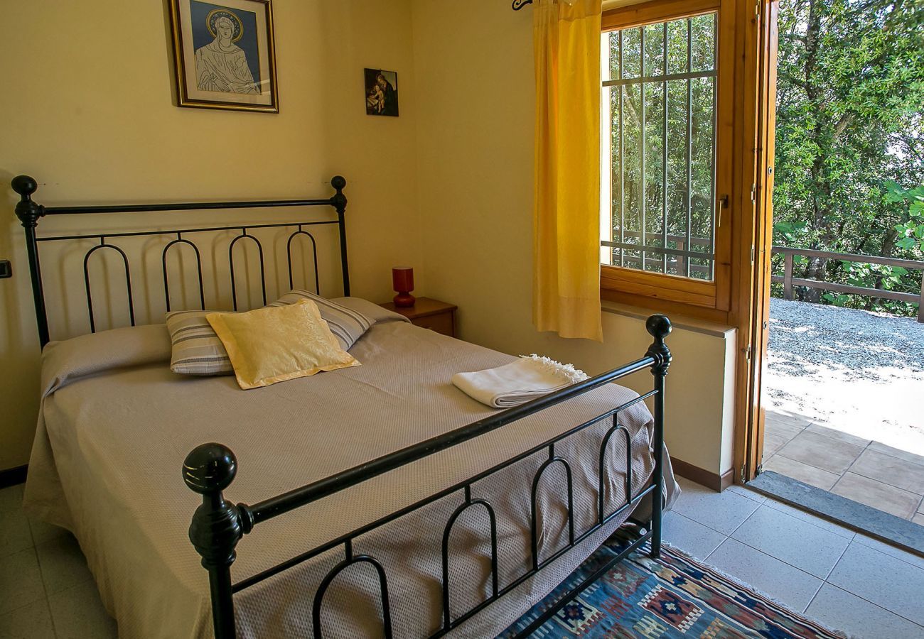 Casa Lidia is a cozy casa with private pool, close to the beautiful town of Bettona, Umbrië