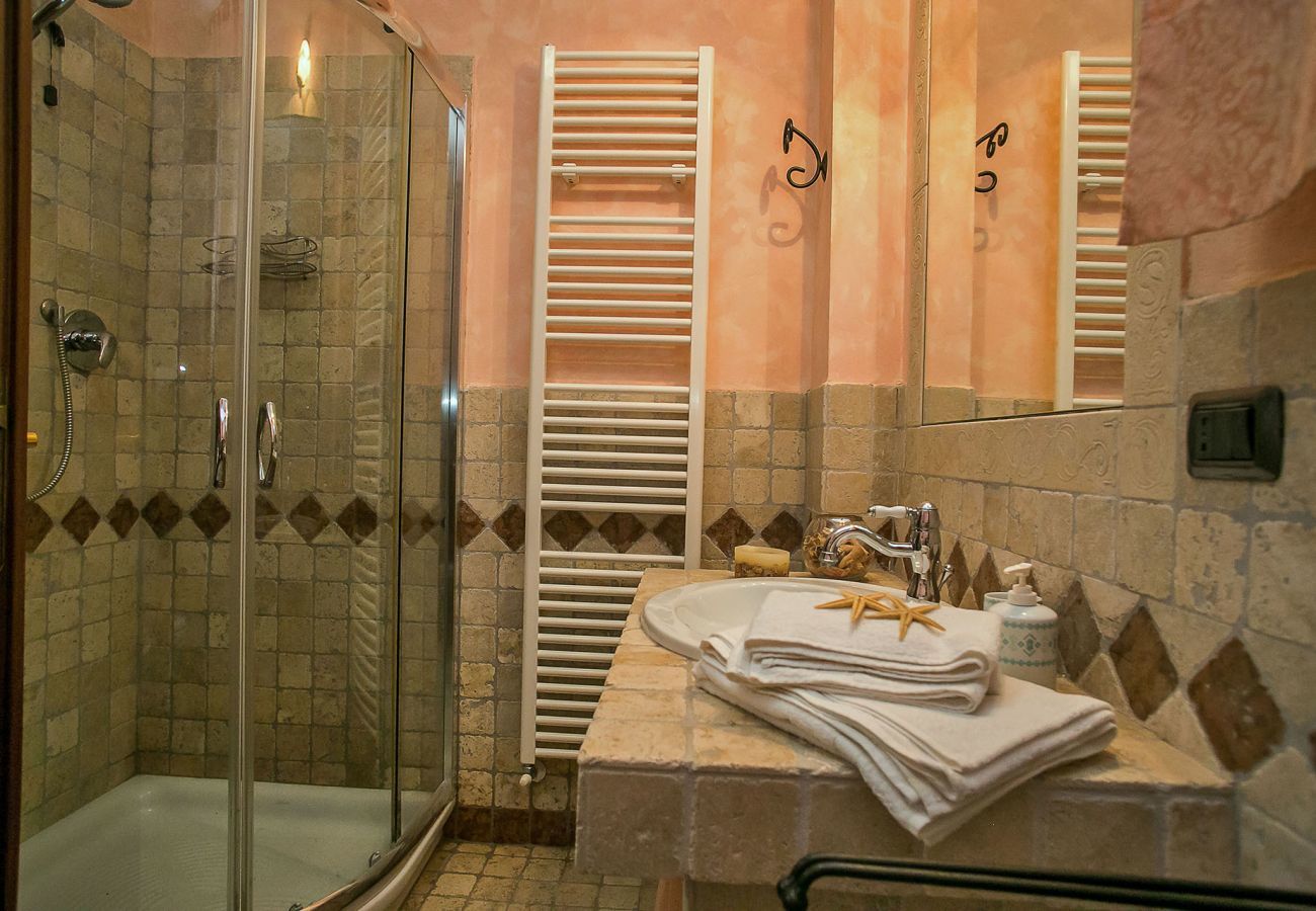 Casa Lidia is a cozy casa with private pool, close to the beautiful town of Bettona, Umbrië