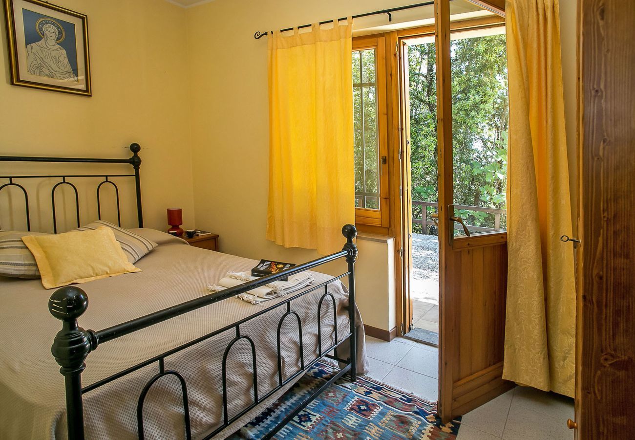 Casa Lidia is a cozy casa with private pool, close to the beautiful town of Bettona, Umbrië