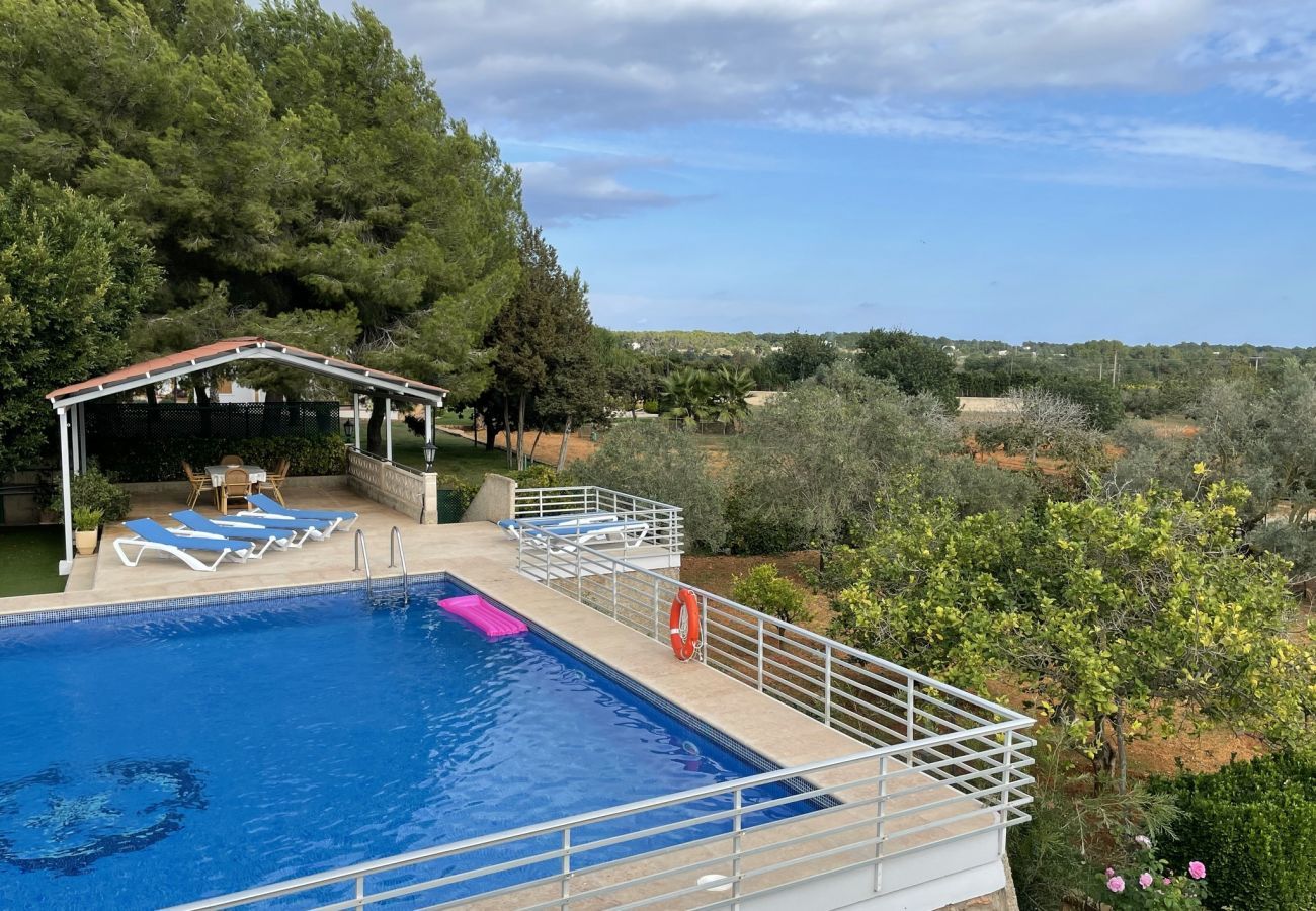  Villa Santa Eulalia | A detached villa with private pool on Ibiza, Spain