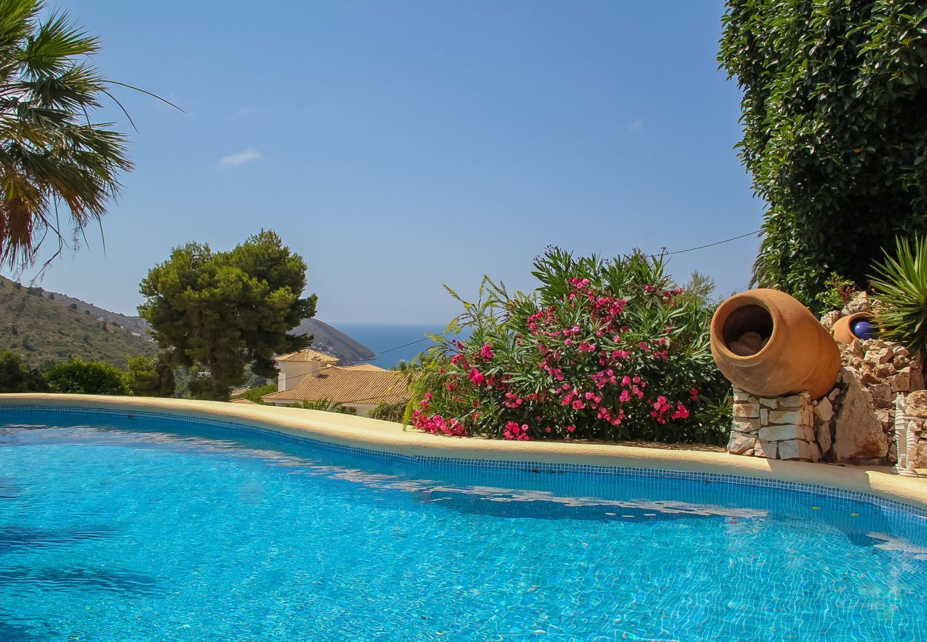 Villa in Moraira - Casita Travel | Villa Colina