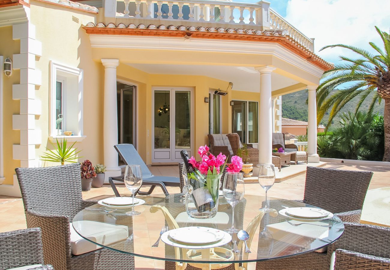 Villa in Moraira - Casita Travel | Villa Colina