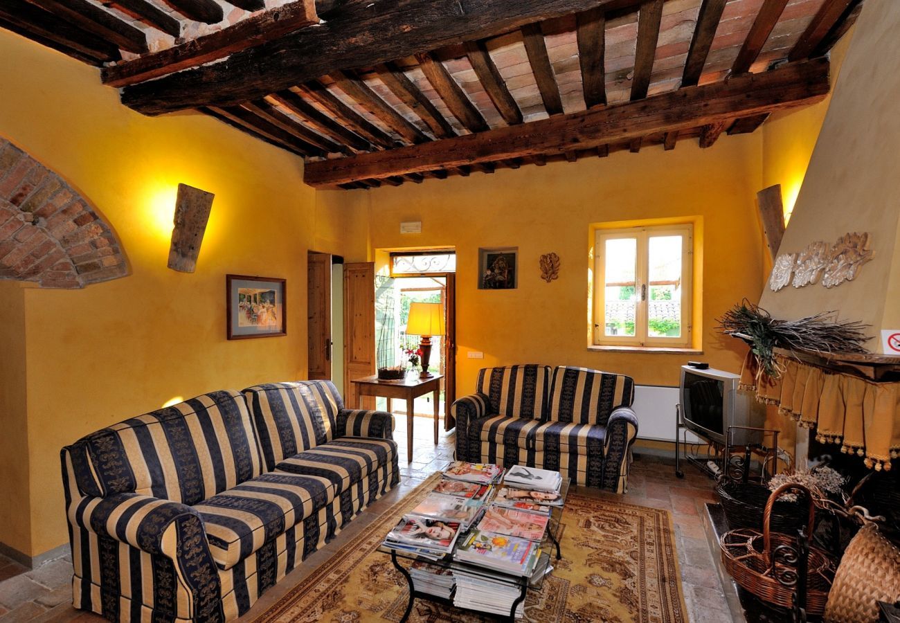 Antico Casolare is an unique villa with private pool and vineyard in Le Marche, Italy. Ideal for large groups!