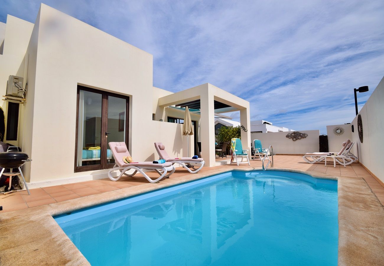 Villa in Playa Blanca - Villa Buganvilla