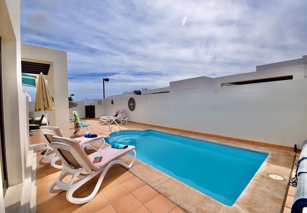 Villa in Playa Blanca - Villa Buganvilla