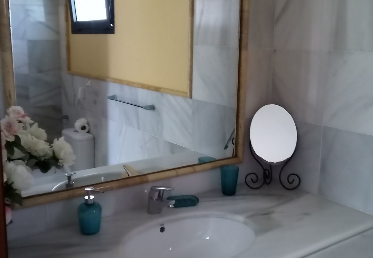 The best of this Villa Graciosa is that you have your private heated pool and also a shared pool of the complex.