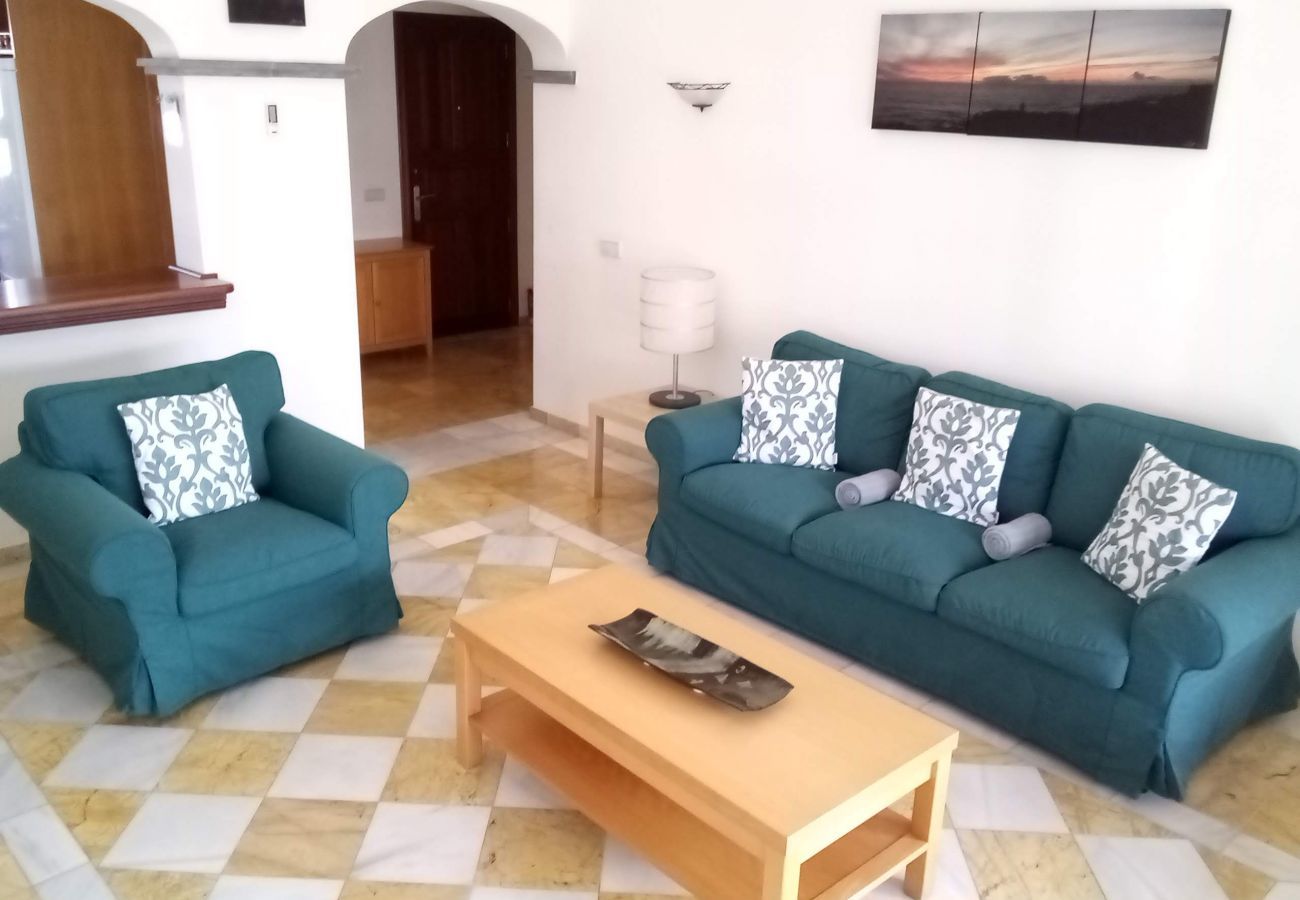The best of this Villa Graciosa is that you have your private heated pool and also a shared pool of the complex.