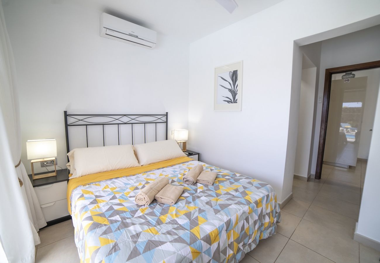 Villa Carmen is a luxurious holiday home for a large group. With heatable private pool in Puerto del Carmen, Lanzarote