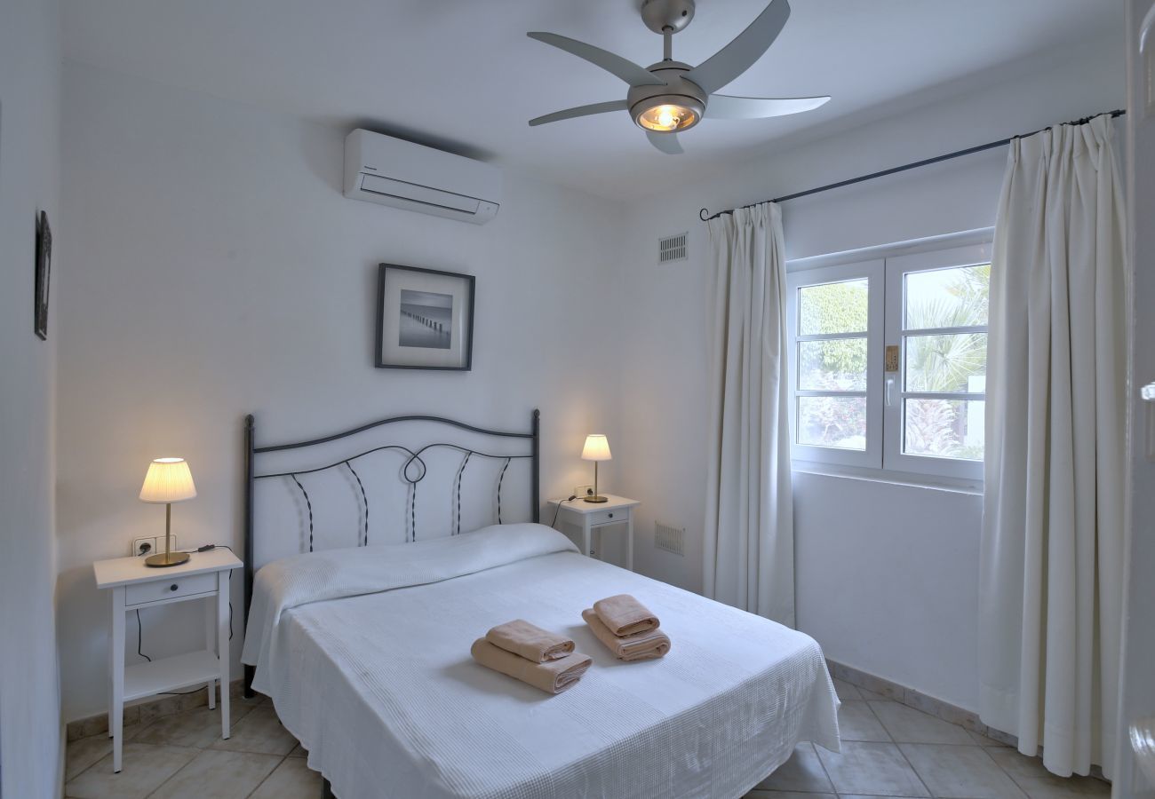 Villa Yana is a one-level villa with private heated pool and sea views. Near beach in Puerto del Carmen, Lanzarote