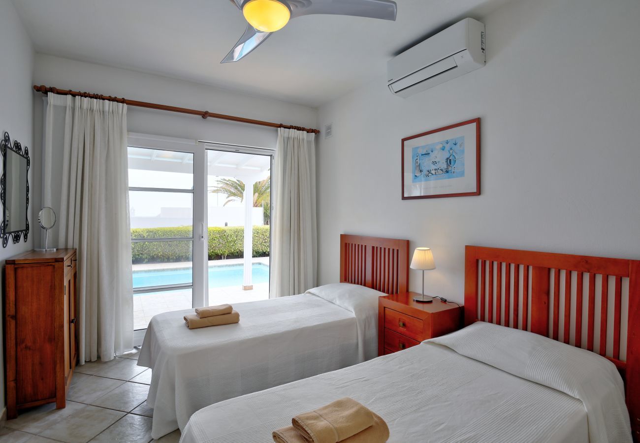 Villa Yana is a one-level villa with private heated pool and sea views. Near beach in Puerto del Carmen, Lanzarote