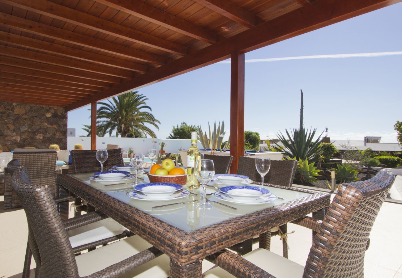 Villa Grace is a stylish holiday home with heatable private pool. Near sea in Puerto del Carmen, Lanzarote