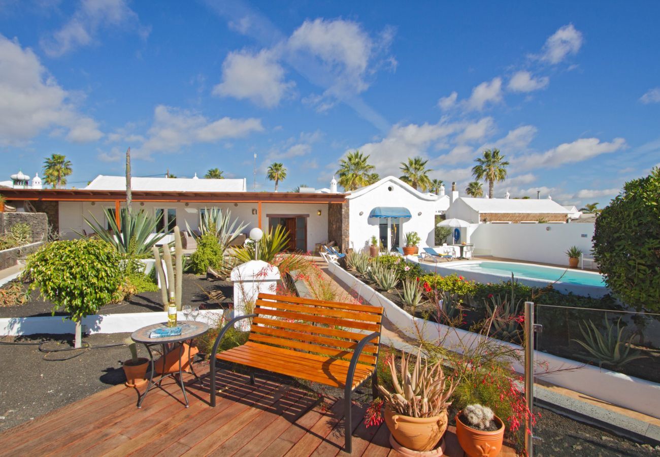 Villa Grace is a stylish holiday home with heatable private pool. Near sea in Puerto del Carmen, Lanzarote