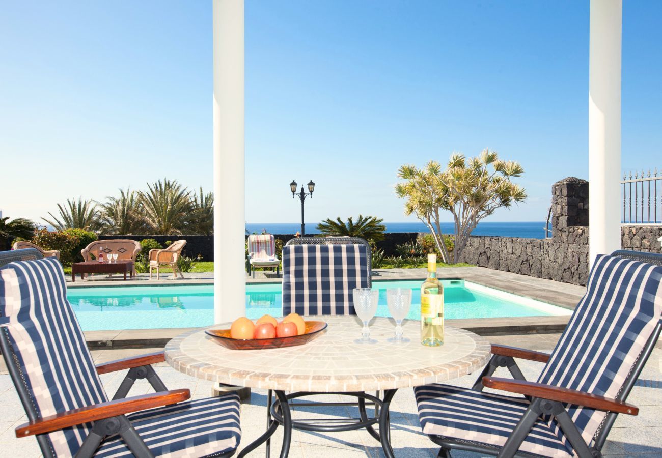 Villa in Puerto Calero - Villa Amy Villa in Puerto Calero - Villa Amy