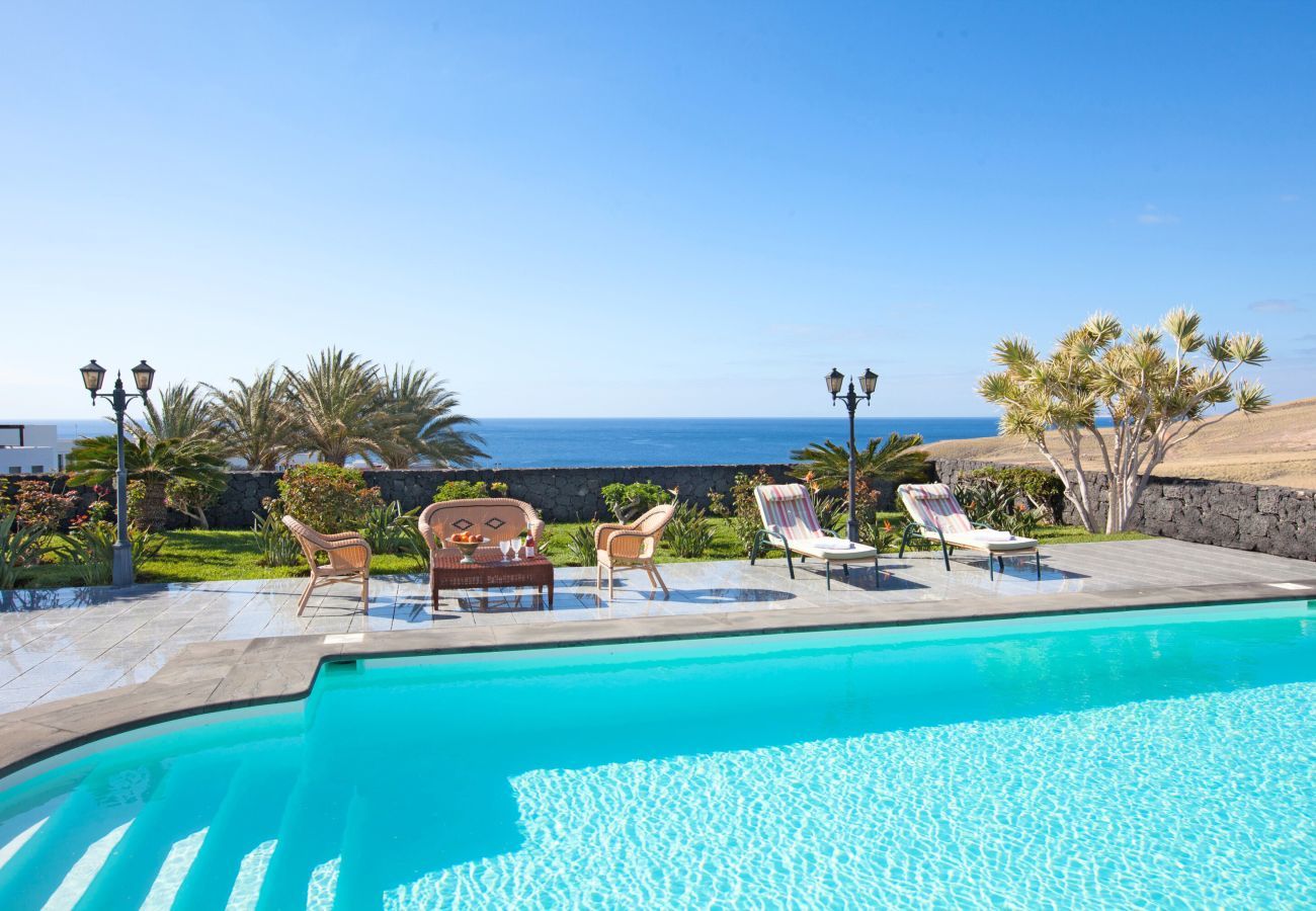 Villa in Puerto Calero - Villa Amy Villa in Puerto Calero - Villa Amy